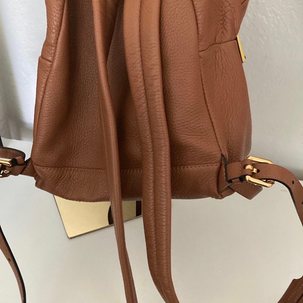 Moschino girly leather backpack *like new* - Picture 7 of 9